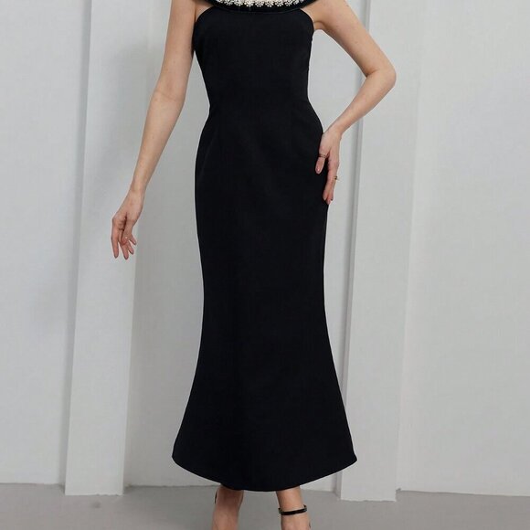 Black Elegant Women's High-End Long Dress With Beaded Off Shoulder - Picture 4 of 6